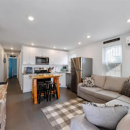 309 E Hildreth Ave, Unit 1 Apartment